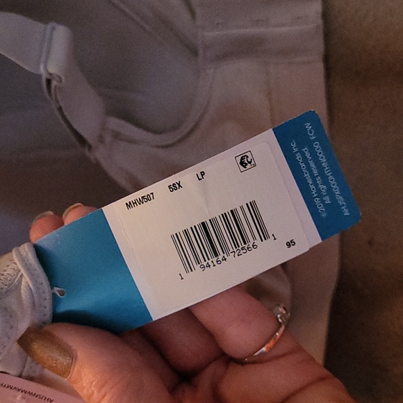 Hanes Bra - Picture 8 of 10